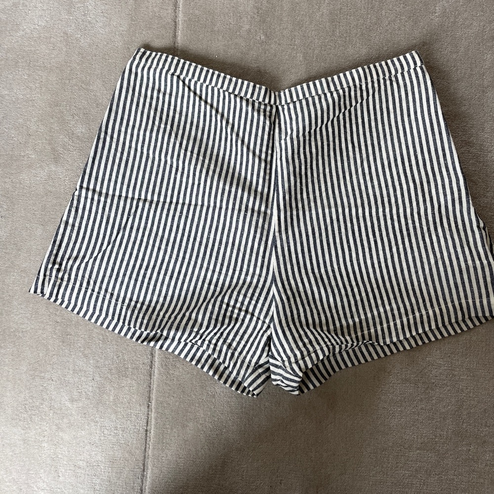 Ali Golden short, Size M